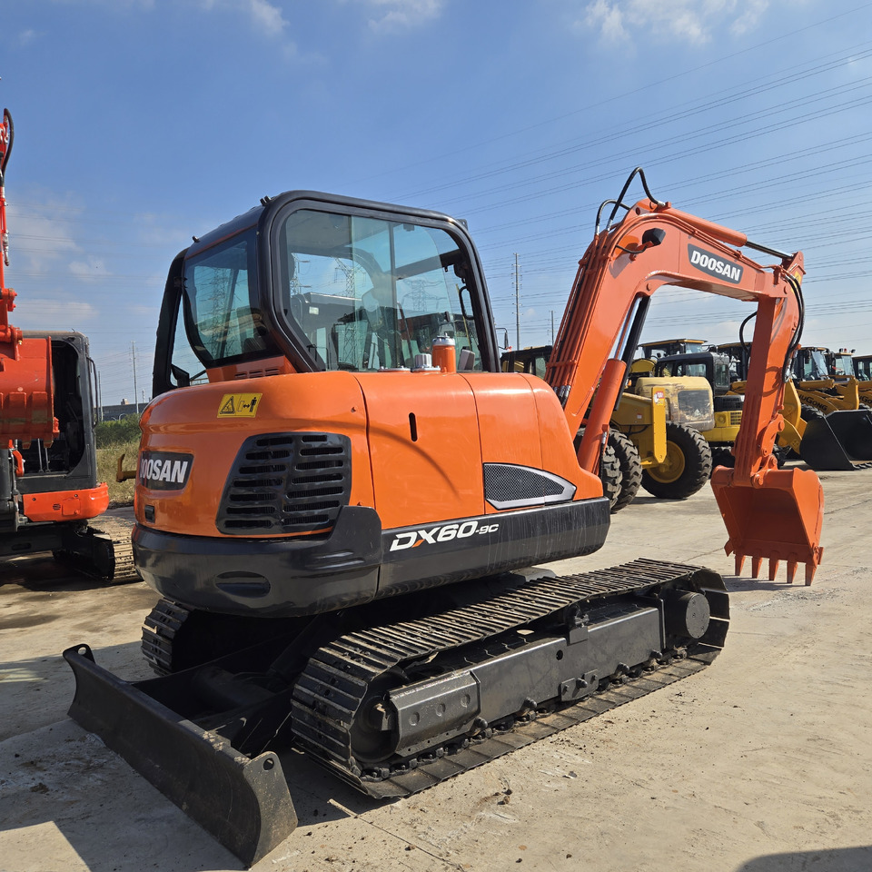 Doosan DX60 - Minigrävmaskin: bild 4 Doosan DX60 - Minigrävmaskin: bild 4