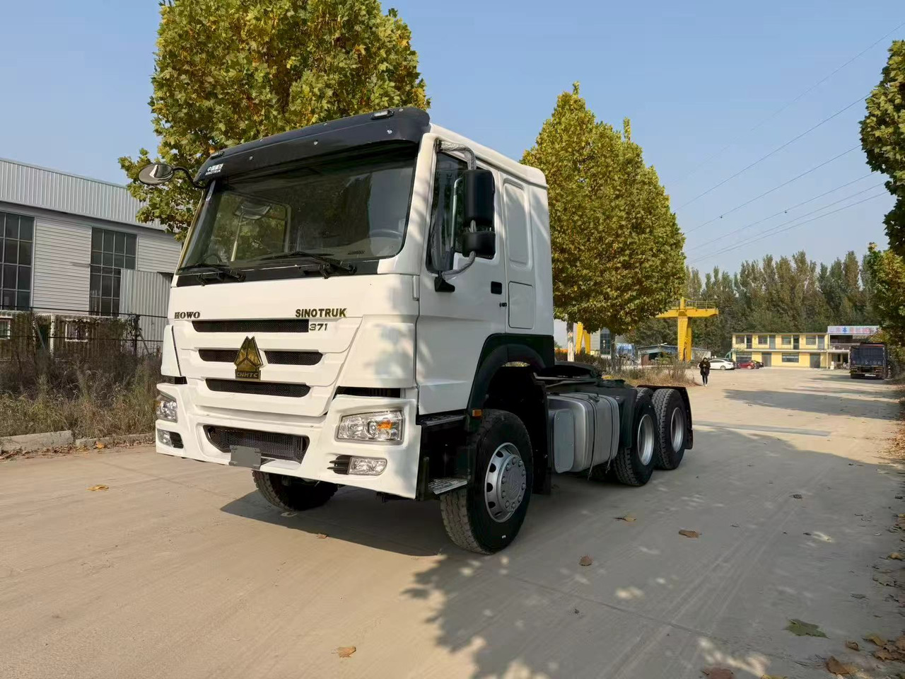 SINOTRUK HOWO tractor - Dragbil: bild 3 SINOTRUK HOWO tractor - Dragbil: bild 3