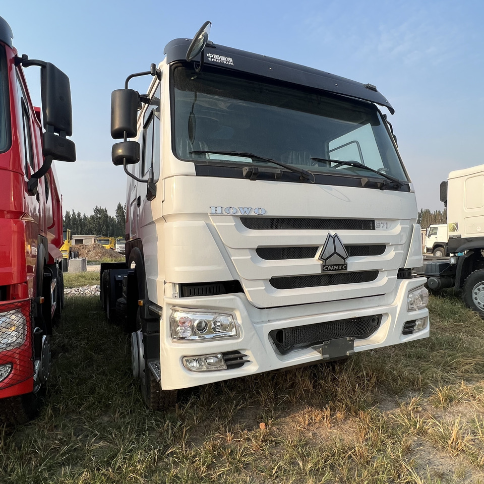 SINOTRUK HOWO tralier head - Dragbil: bild 4 SINOTRUK HOWO tralier head - Dragbil: bild 4