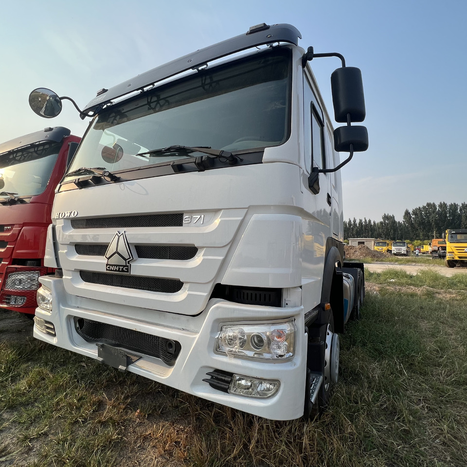 SINOTRUK HOWO tralier head - Dragbil: bild 1 SINOTRUK HOWO tralier head - Dragbil: bild 1