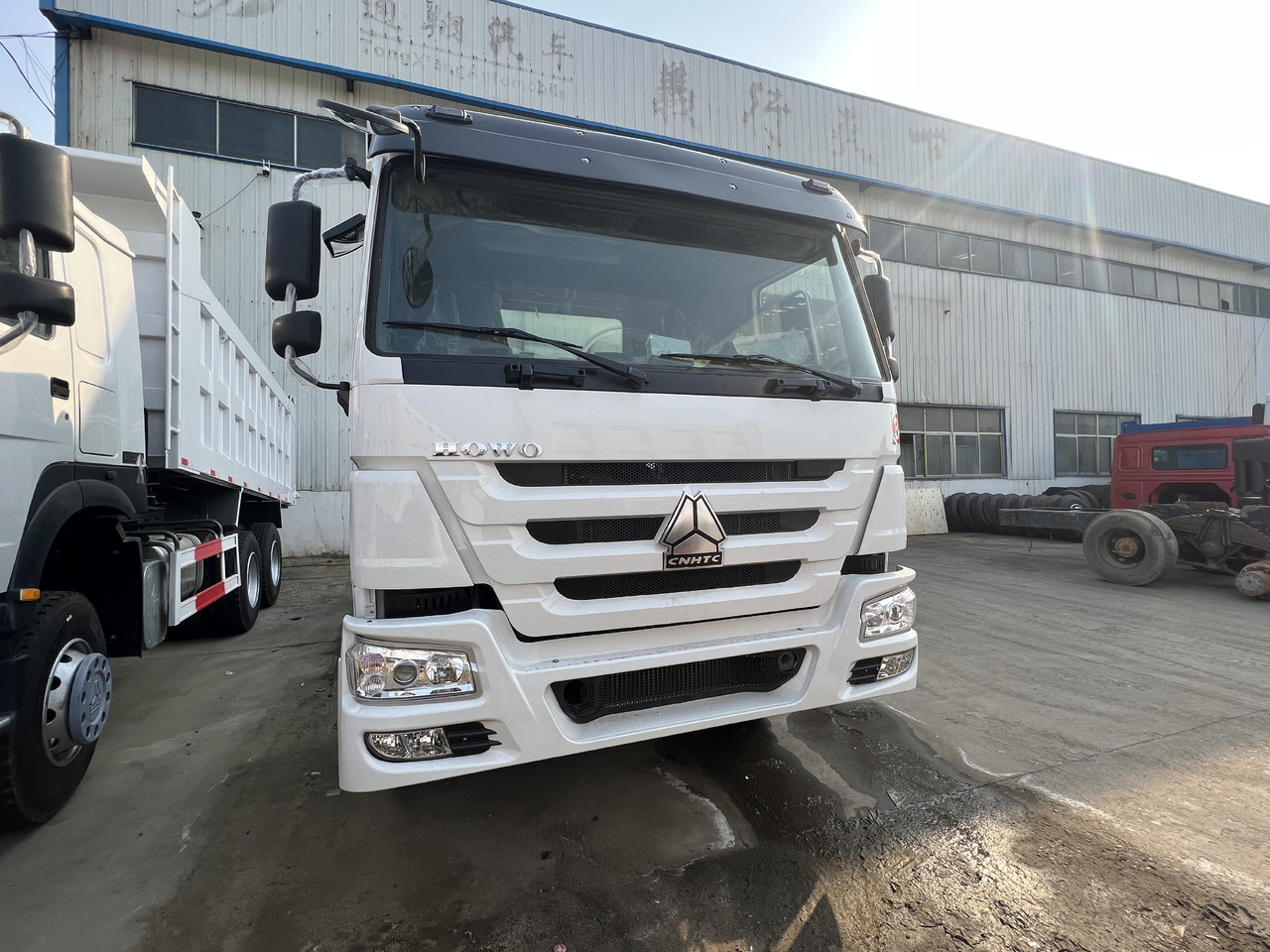 SINOTRUK HOWO tralier head - Dragbil: bild 3 SINOTRUK HOWO tralier head - Dragbil: bild 3