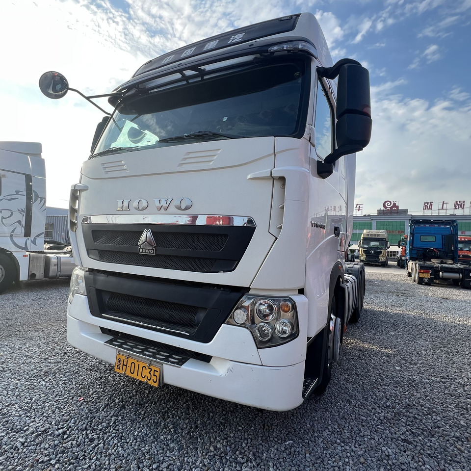 SINOTRUK T7H 480hp - Dragbil: bild 1 SINOTRUK T7H 480hp - Dragbil: bild 1