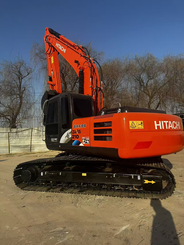 HITACHI ZX210 - Grävmaskin: bild 1 HITACHI ZX210 - Grävmaskin: bild 1