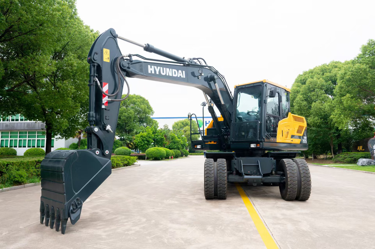 HYUNDAI HW155 - Grävmaskin på däck: bild 3 HYUNDAI HW155 - Grävmaskin på däck: bild 3