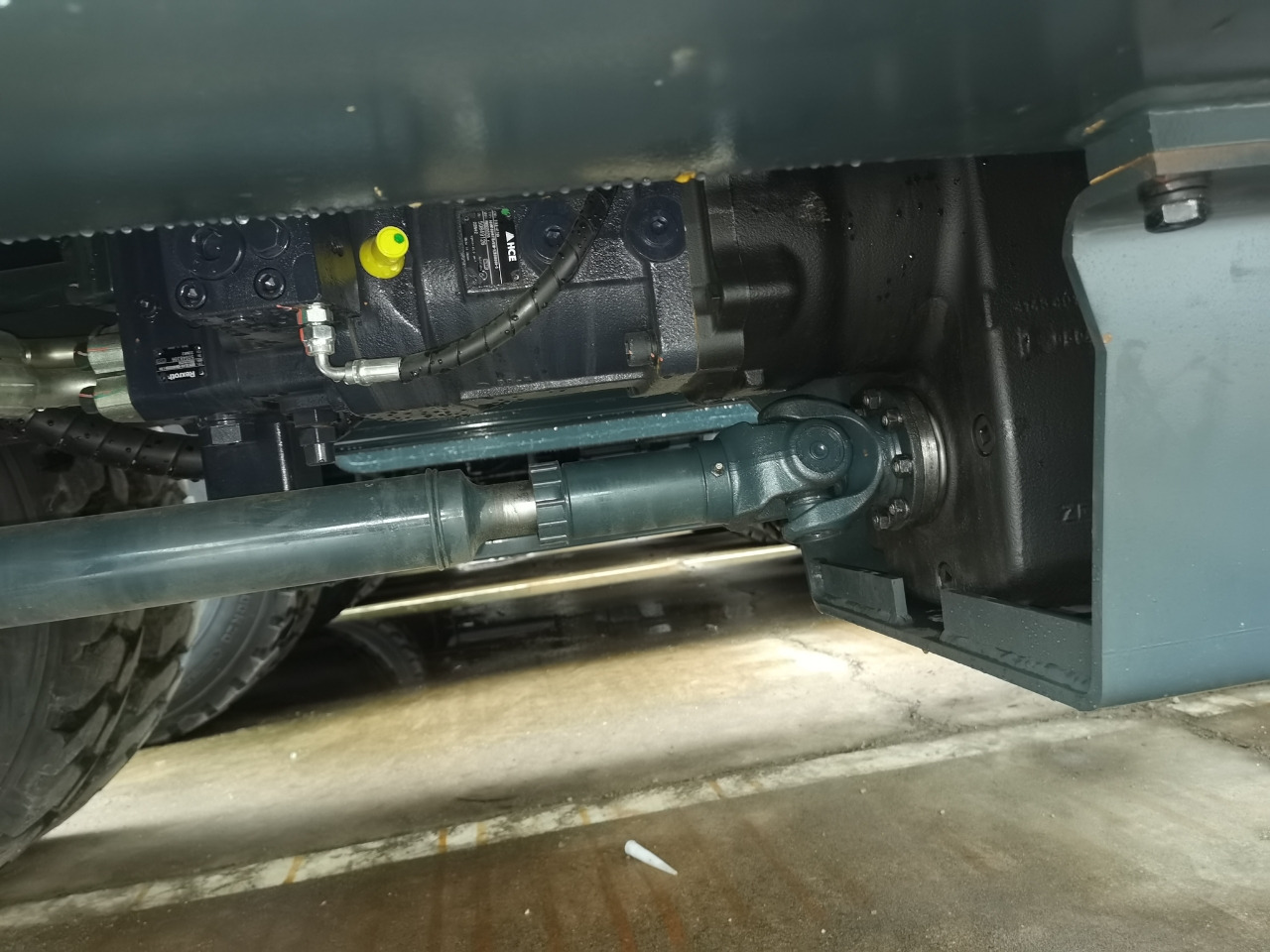 HYUNDAI HW210 - Grävmaskin på däck: bild 5 HYUNDAI HW210 - Grävmaskin på däck: bild 5