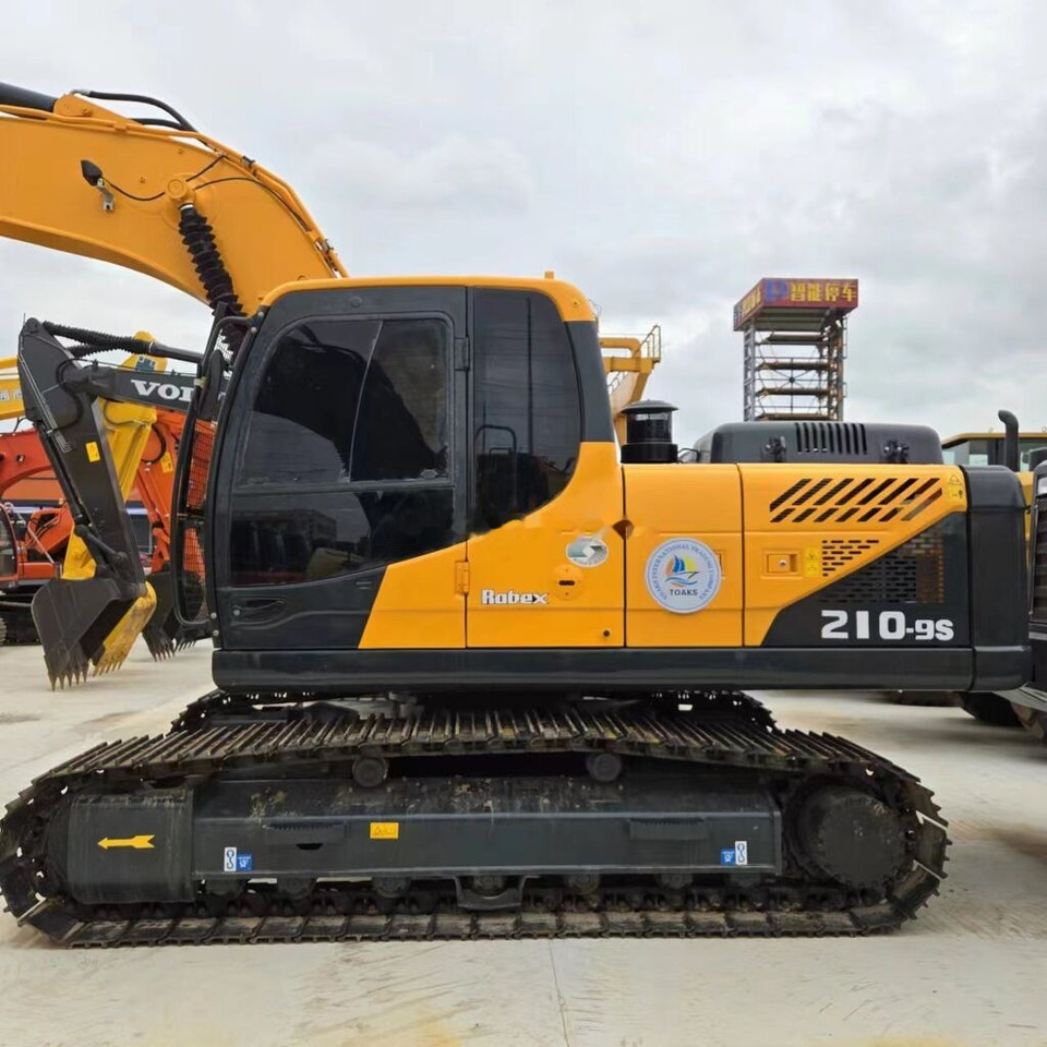 Hyundai R210-9S - Bandgrävare: bild 2 Hyundai R210-9S - Bandgrävare: bild 2