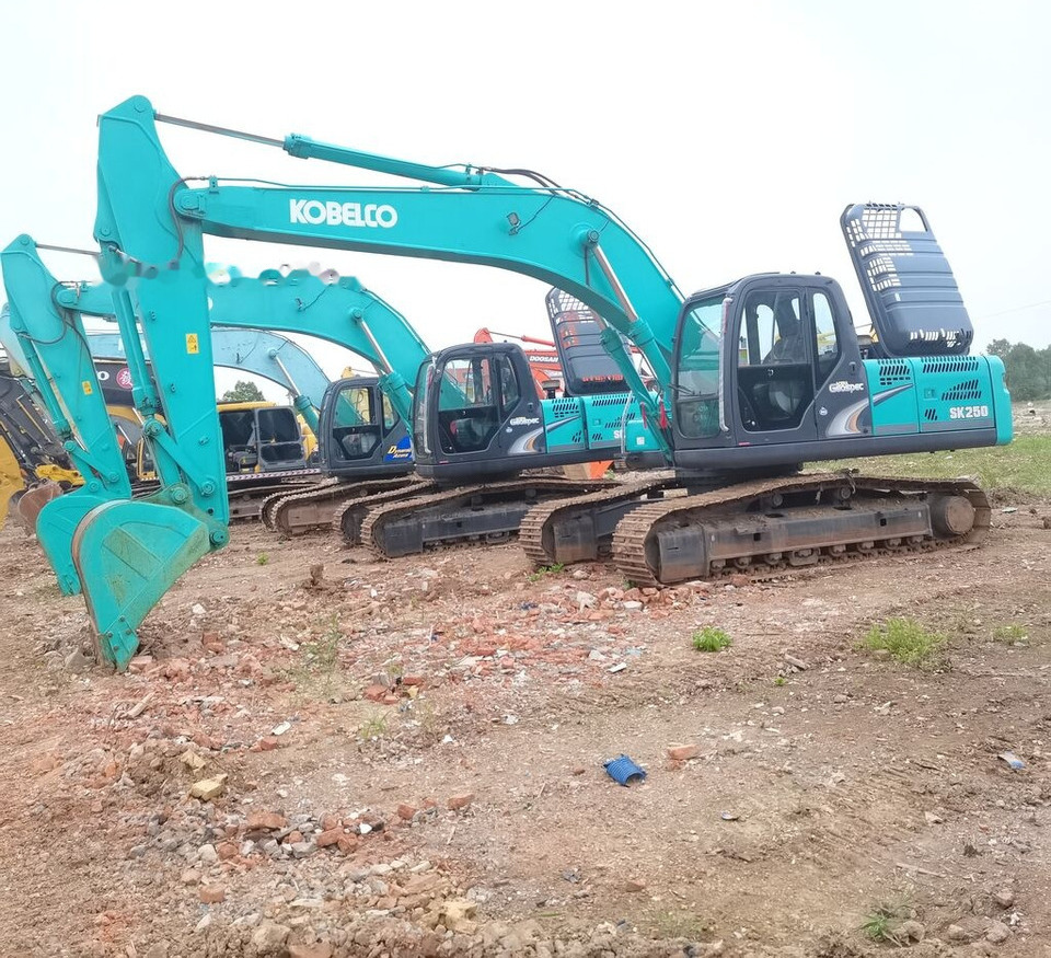 Kobelco SK250 - Bandgrävare: bild 2 Kobelco SK250 - Bandgrävare: bild 2