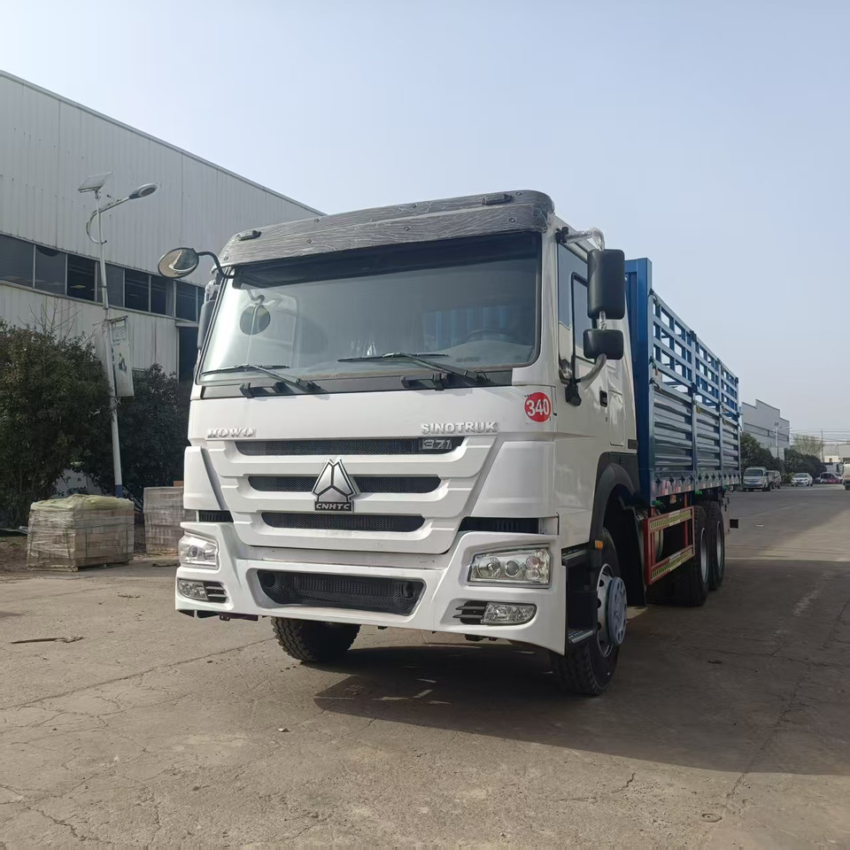 SINOTRUK HOWO - Lastbil: bild 2 SINOTRUK HOWO - Lastbil: bild 2