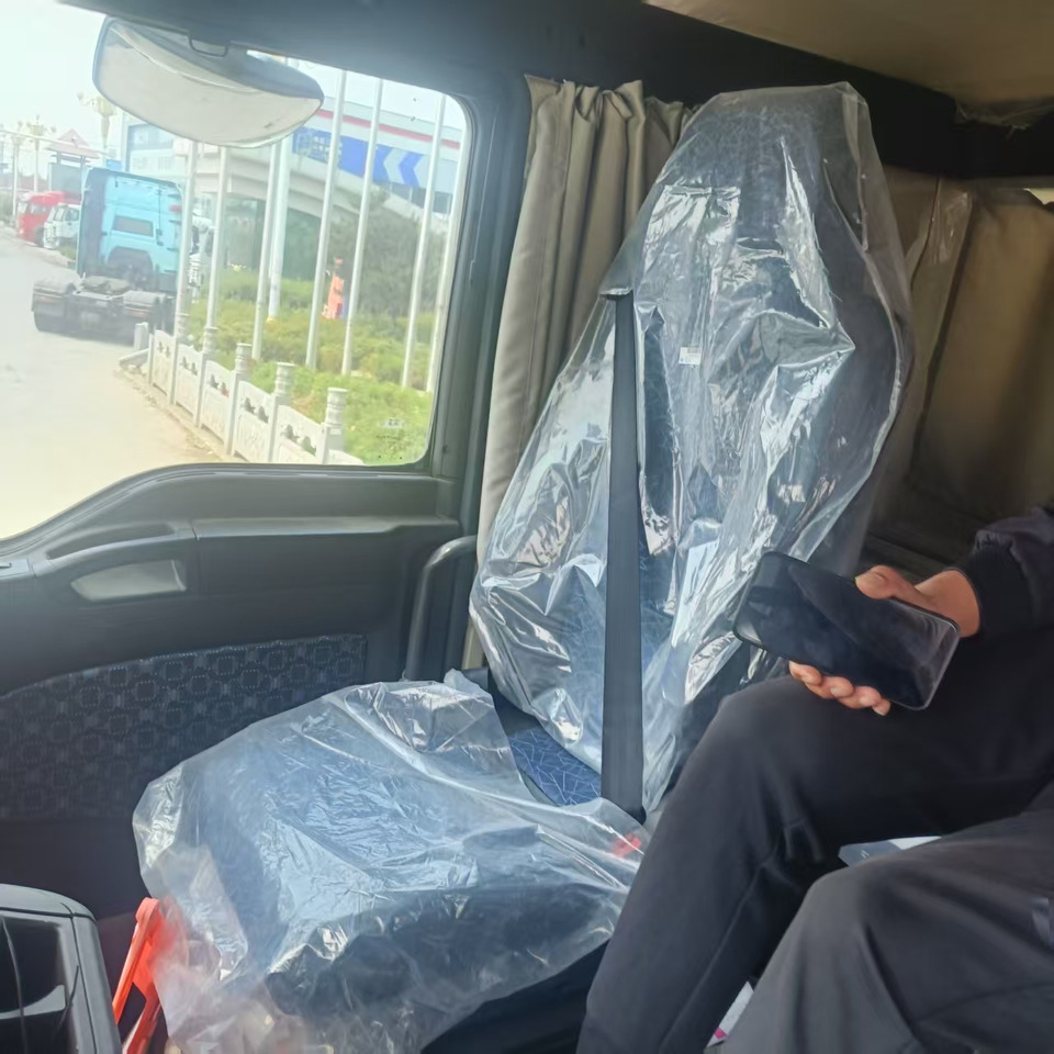 SINOTRUK SITRAK - Lastbil: bild 3 SINOTRUK SITRAK - Lastbil: bild 3