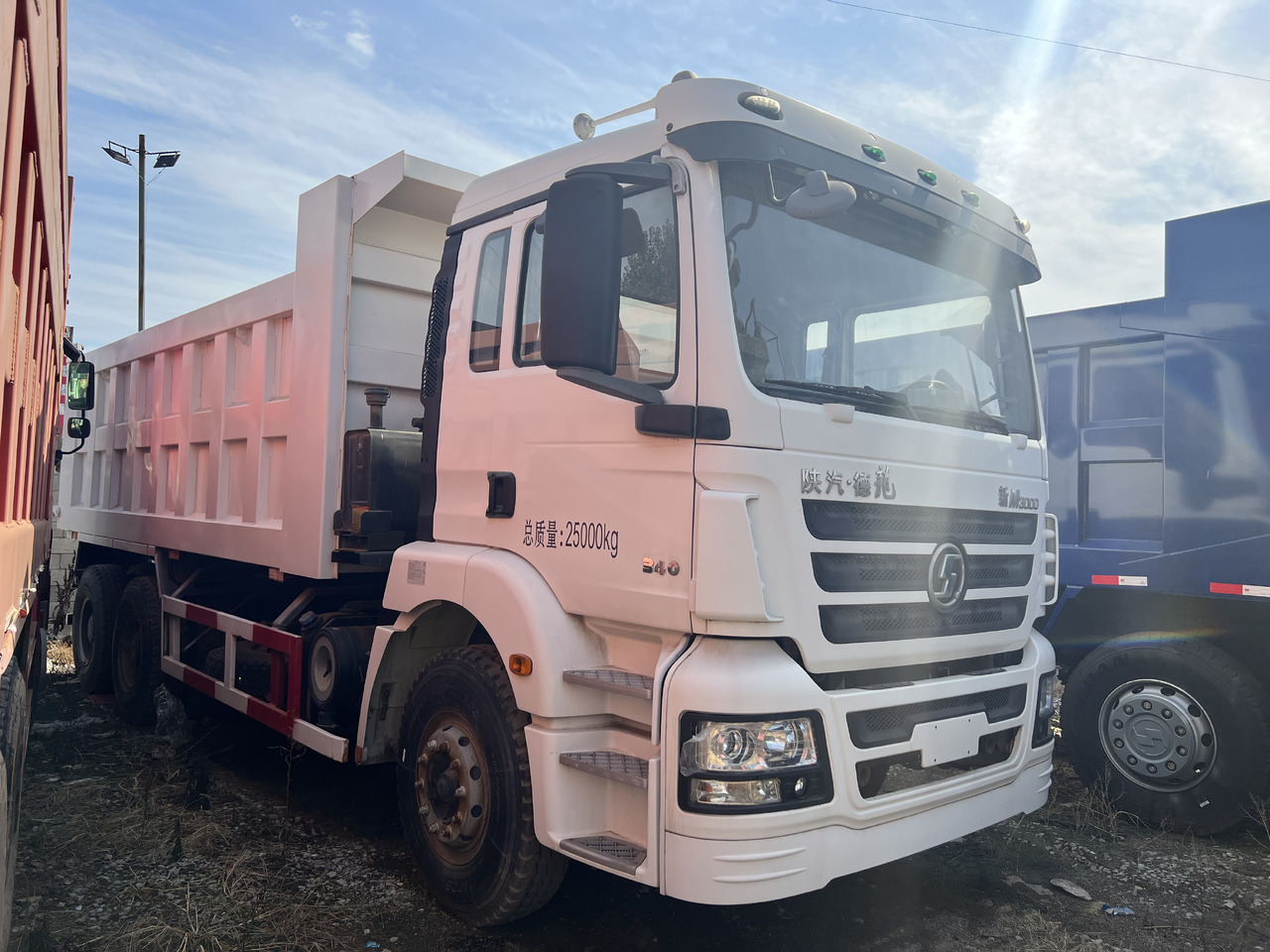 SHACMAN M3000 - Tippbil lastbil: bild 1 SHACMAN M3000 - Tippbil lastbil: bild 1