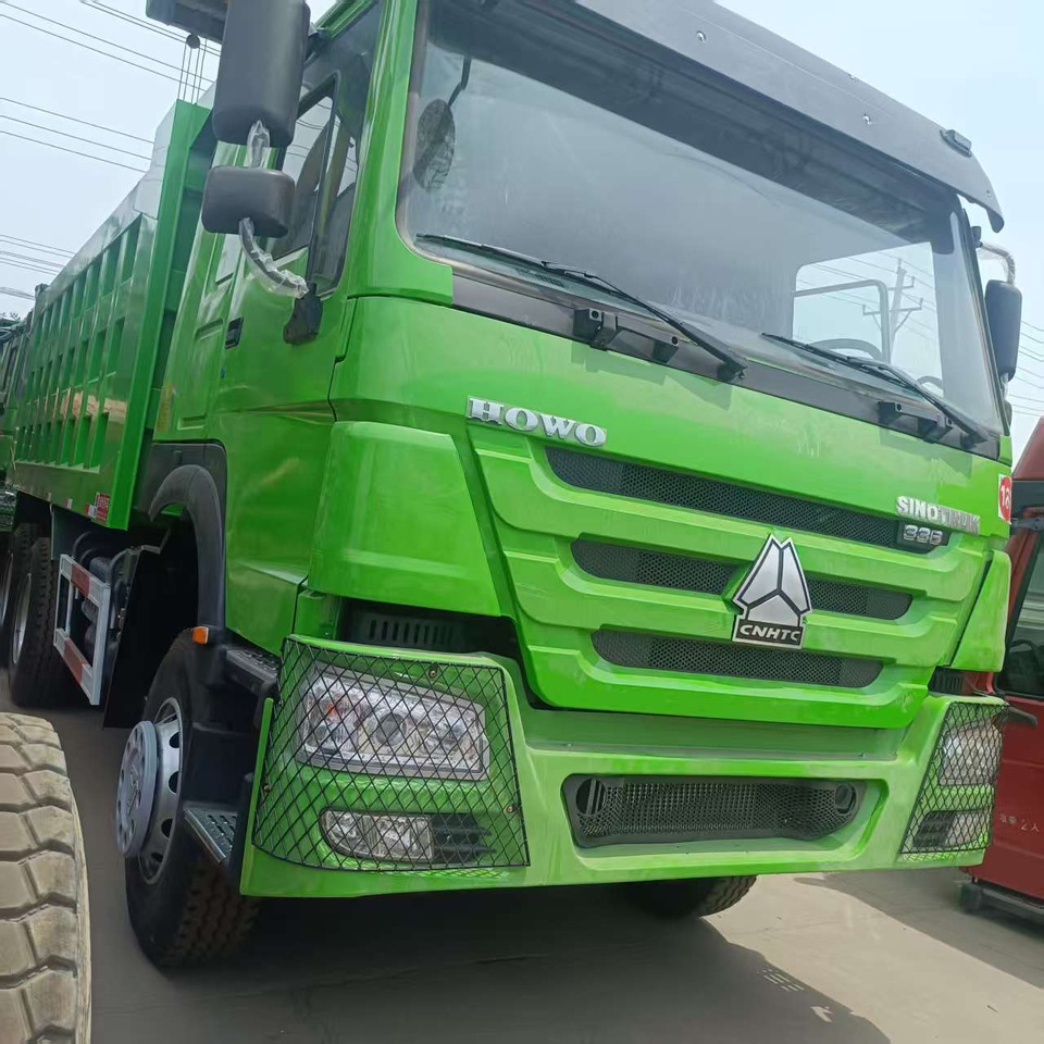 SINOTRUK HOWO 6x4 - Tippbil lastbil: bild 2 SINOTRUK HOWO 6x4 - Tippbil lastbil: bild 2
