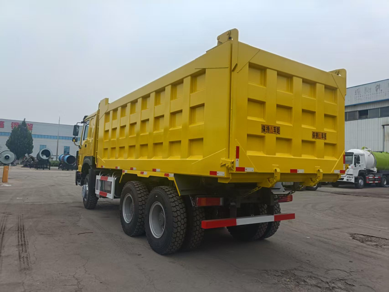 Tippbil lastbil SINOTRUK HOWO 6x4: bild 6 Tippbil lastbil SINOTRUK HOWO 6x4: bild 6