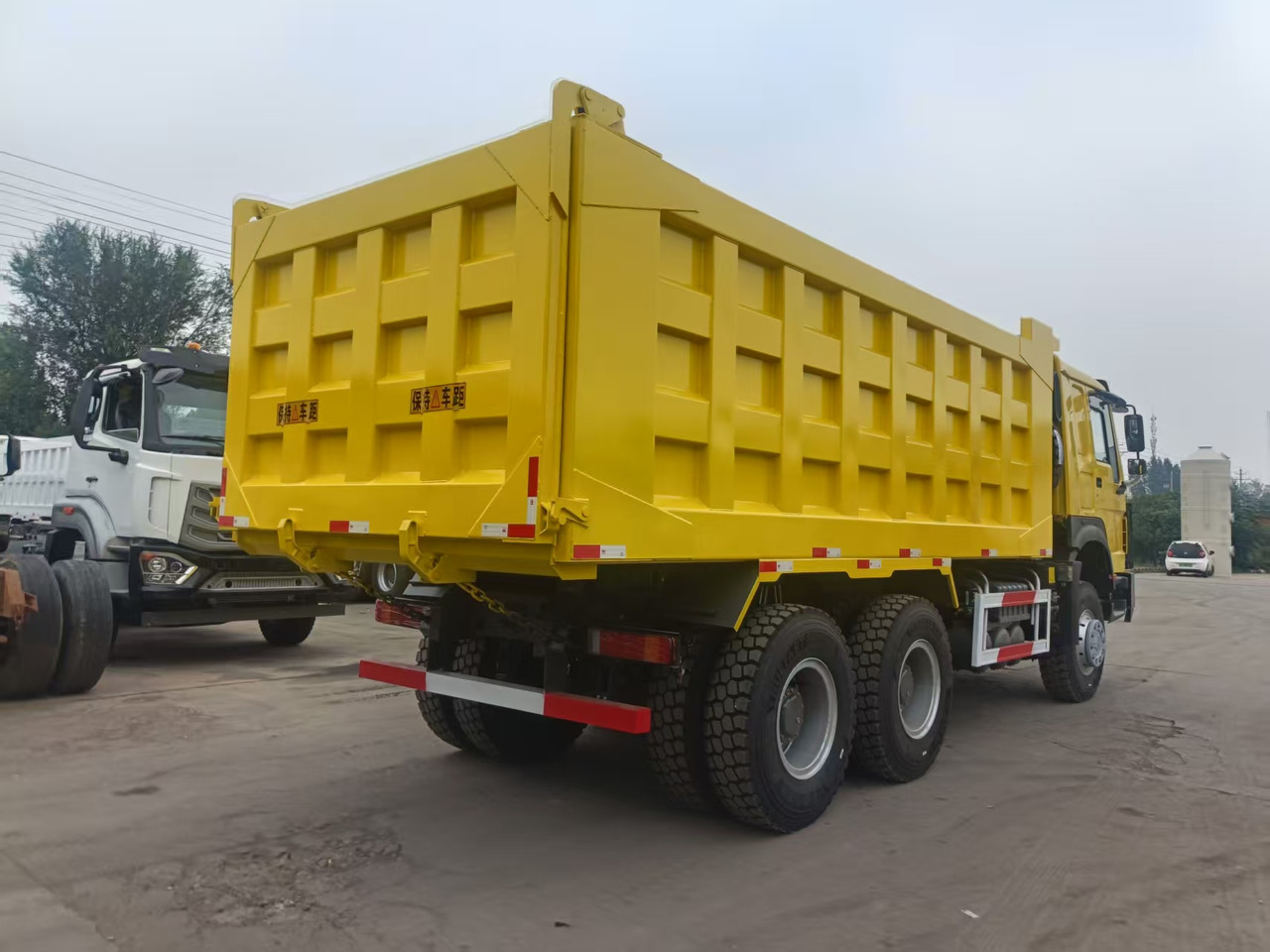 Tippbil lastbil SINOTRUK HOWO 6x4: bild 8 Tippbil lastbil SINOTRUK HOWO 6x4: bild 8