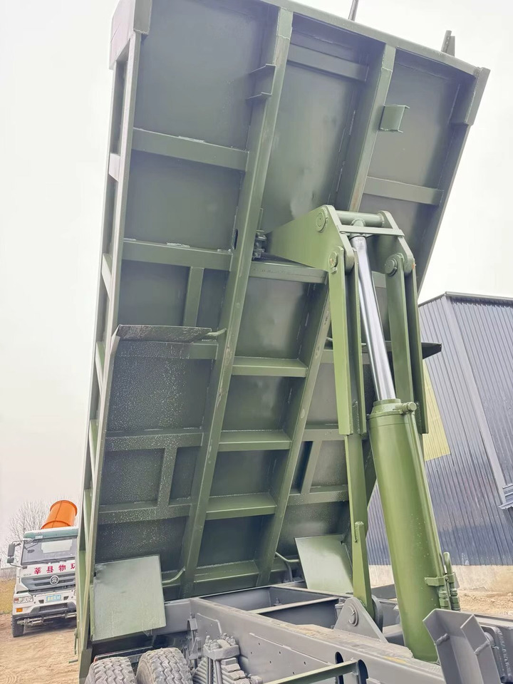 SINOTRUK HOWO 6x4 - Tippbil lastbil: bild 5 SINOTRUK HOWO 6x4 - Tippbil lastbil: bild 5