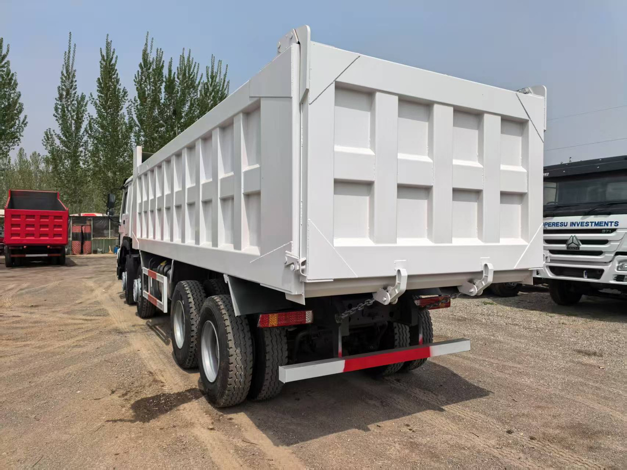 SINOTRUK HOWO 8x4 - Tippbil lastbil: bild 3 SINOTRUK HOWO 8x4 - Tippbil lastbil: bild 3