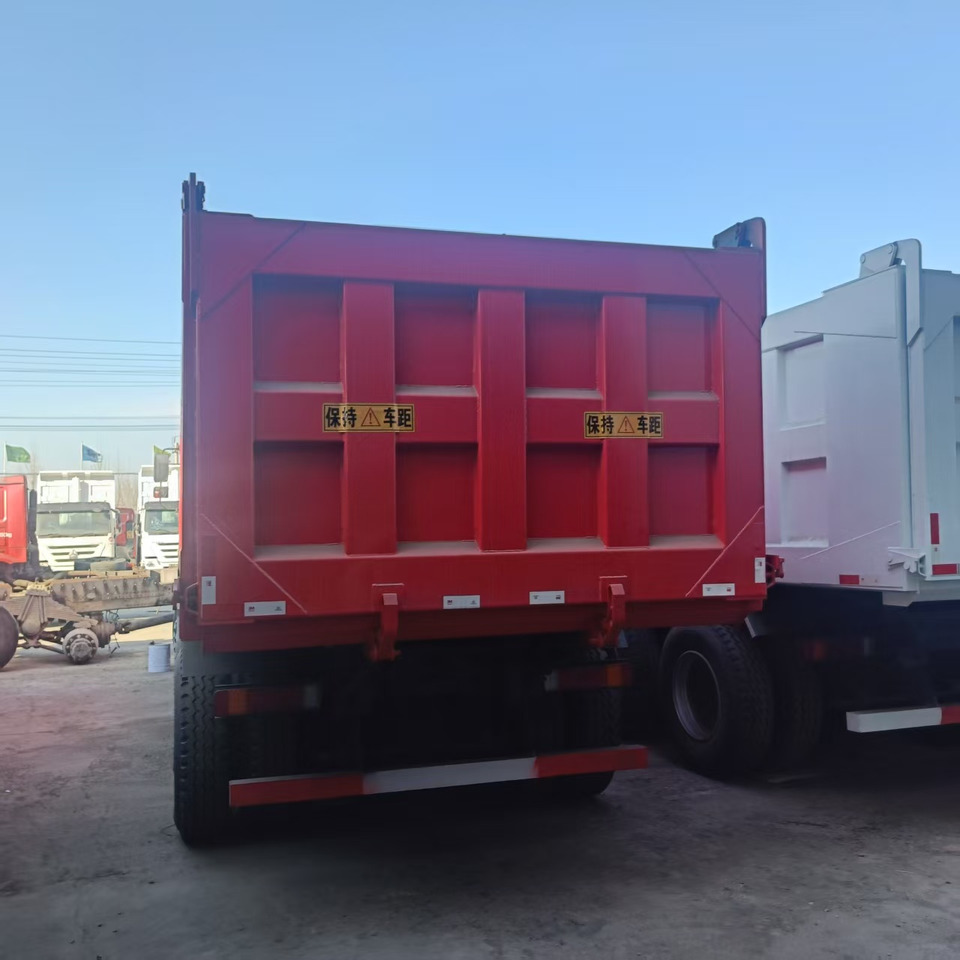 SINOTRUK HOWO 8x4 - Tippbil lastbil: bild 3 SINOTRUK HOWO 8x4 - Tippbil lastbil: bild 3