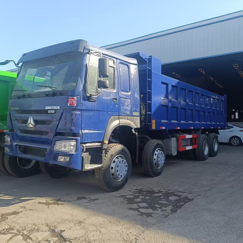 SINOTRUK HOWO 8x4 - Tippbil lastbil: bild 1 SINOTRUK HOWO 8x4 - Tippbil lastbil: bild 1
