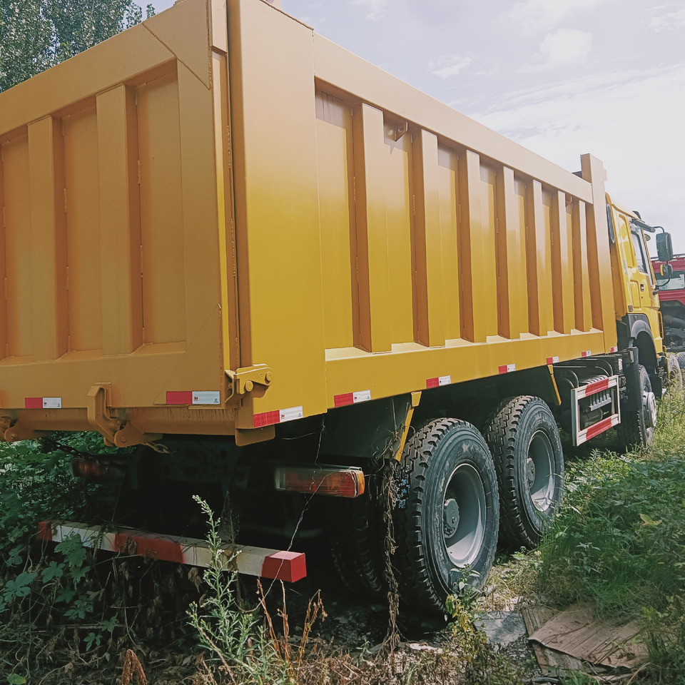 SINOTRUK HOWO - Tippbil lastbil: bild 2 SINOTRUK HOWO - Tippbil lastbil: bild 2