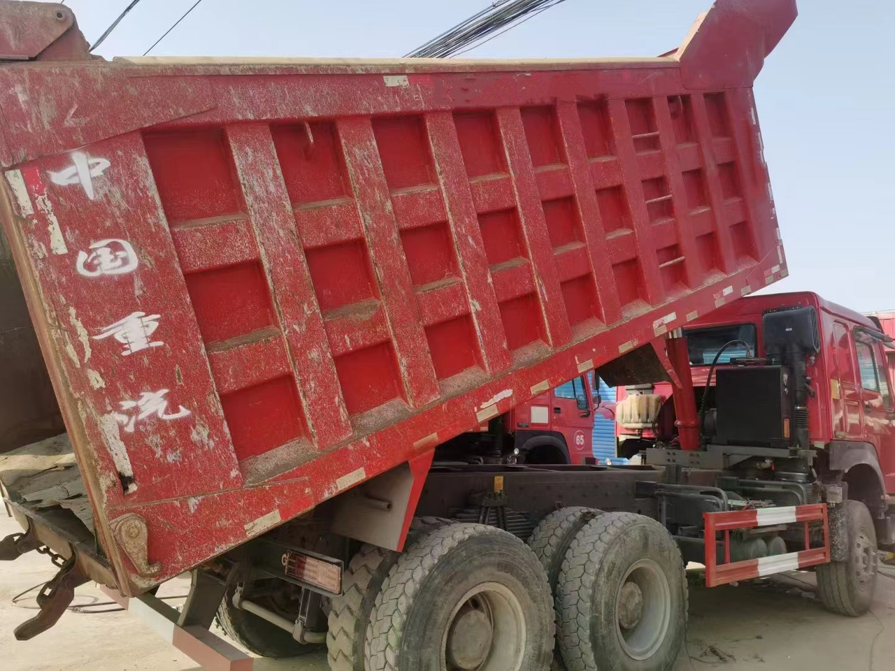 SINOTRUK HOWO - Tippbil lastbil: bild 2 SINOTRUK HOWO - Tippbil lastbil: bild 2