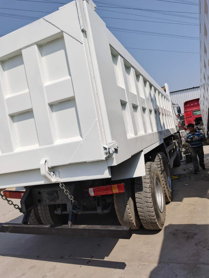 SINOTRUK HOWO - Tippbil lastbil: bild 4 SINOTRUK HOWO - Tippbil lastbil: bild 4