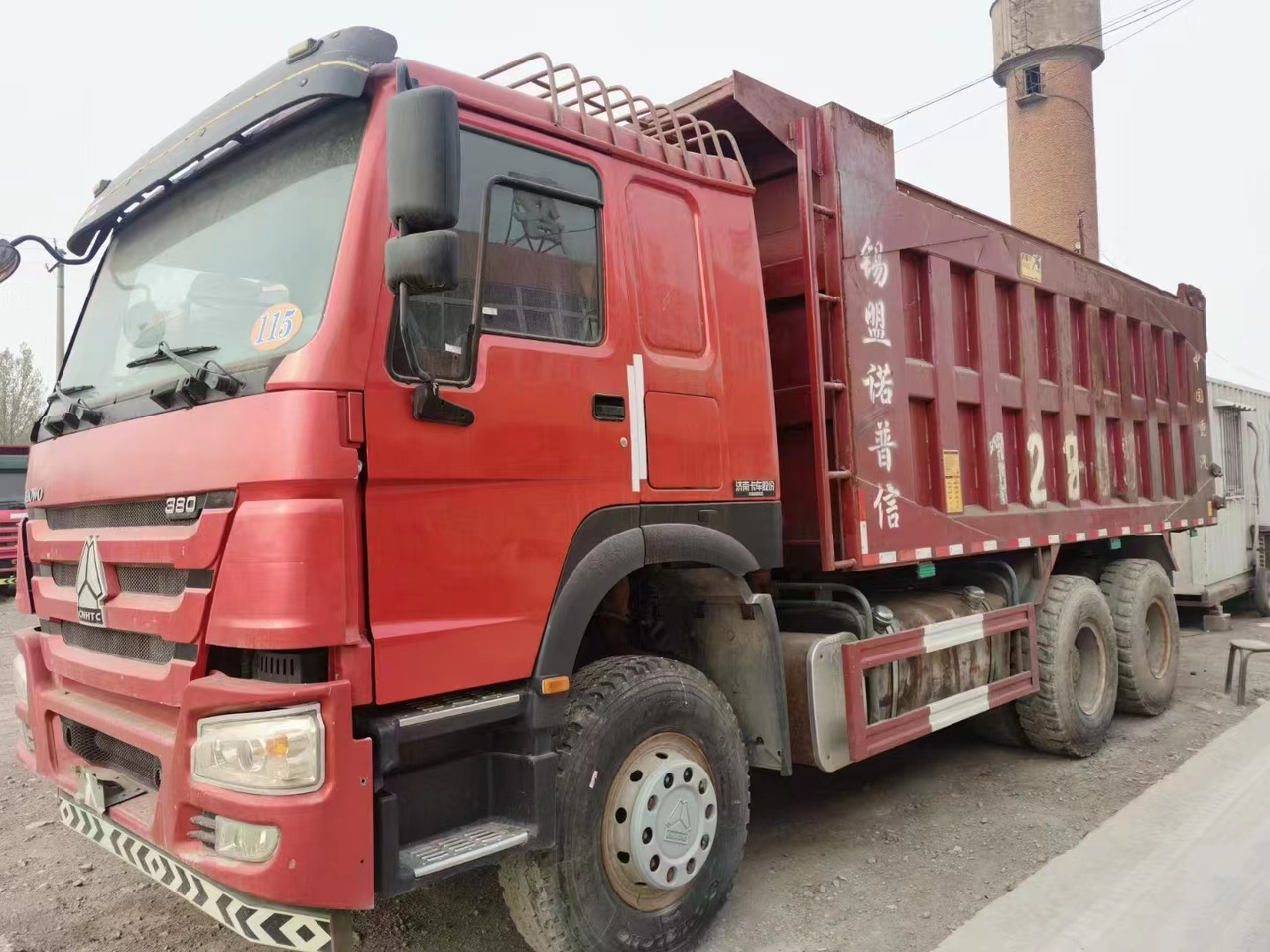 SINOTRUK HOWO - Tippbil lastbil: bild 1 SINOTRUK HOWO - Tippbil lastbil: bild 1