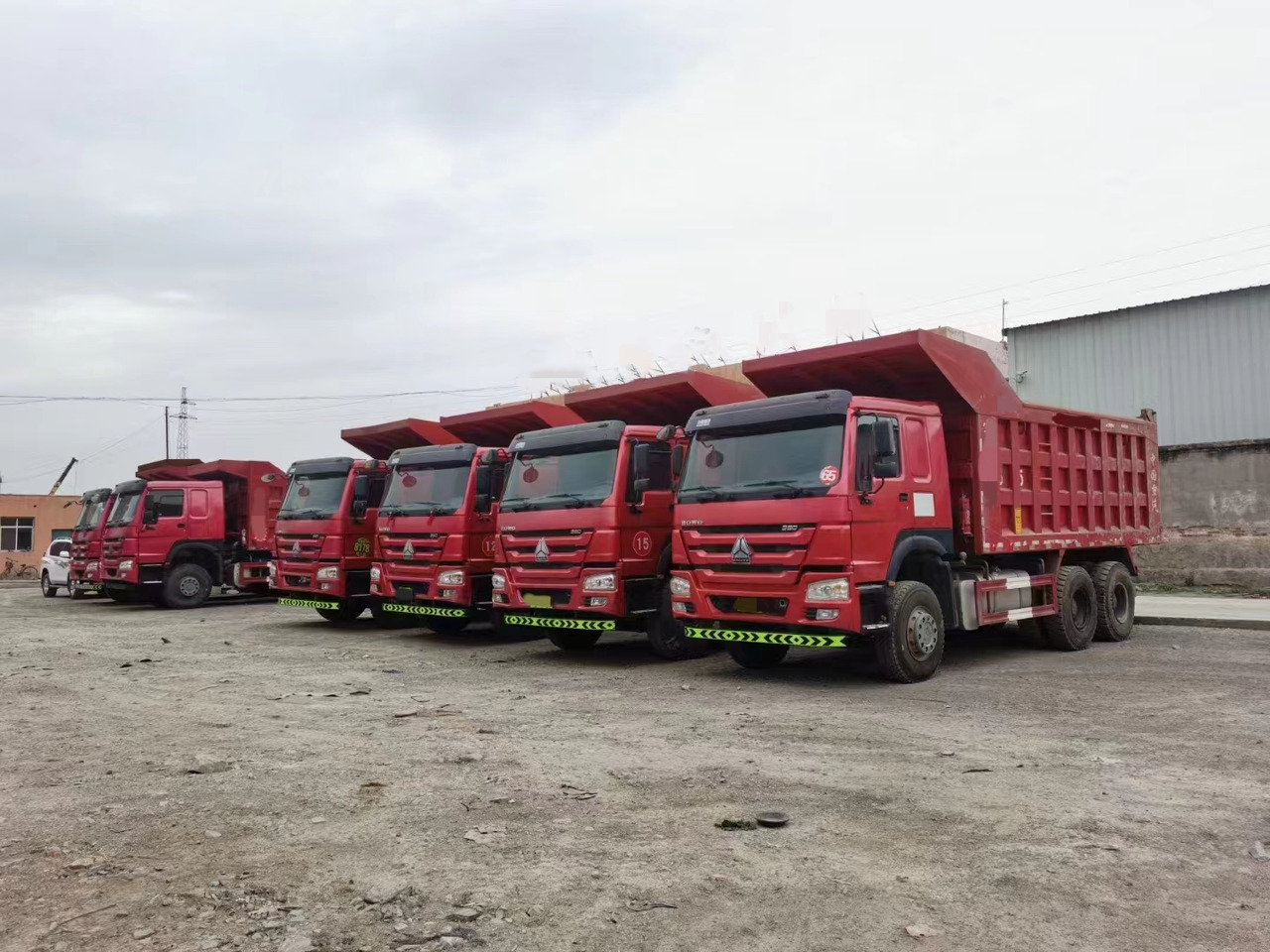 SINOTRUK HOWO - Tippbil lastbil: bild 3 SINOTRUK HOWO - Tippbil lastbil: bild 3