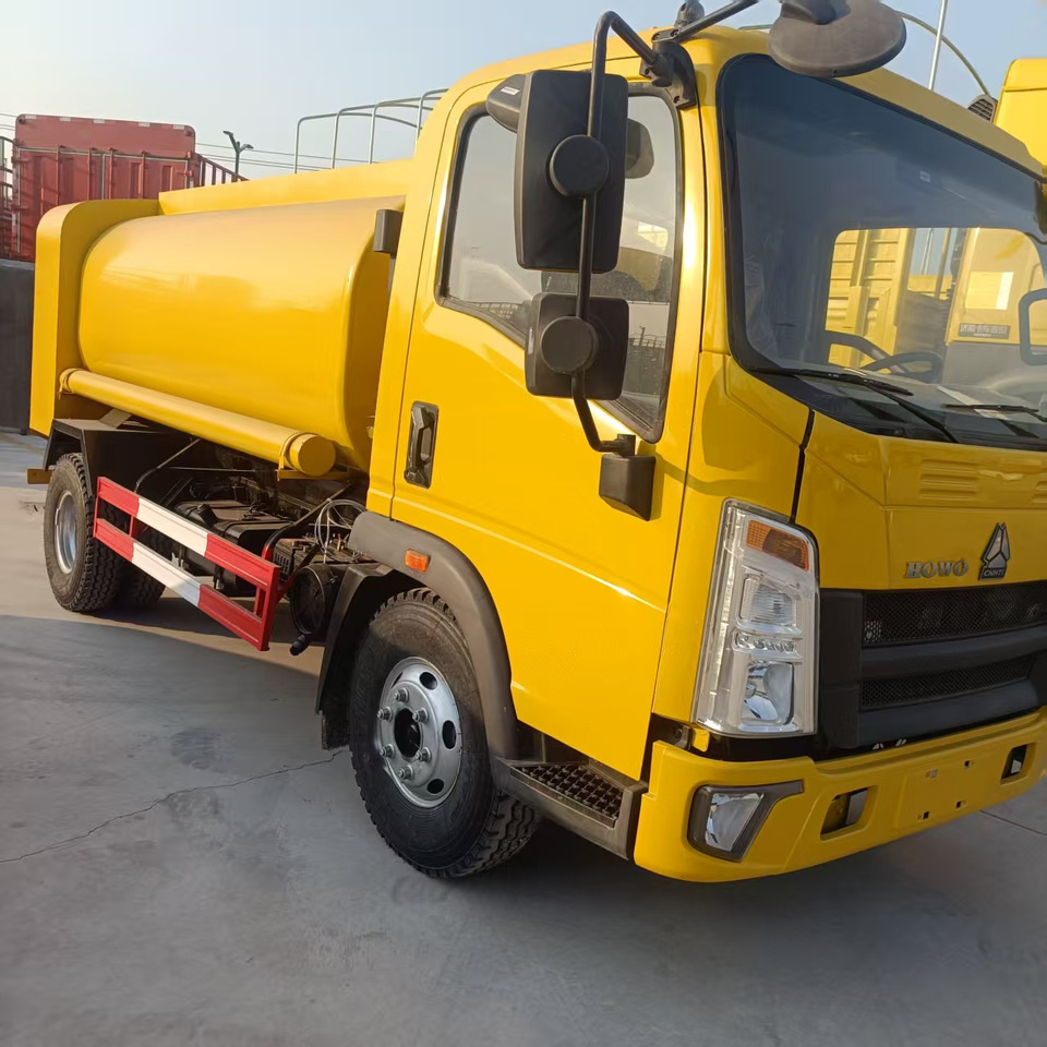 SINOTRUK HOWO - Tankbil: bild 4 SINOTRUK HOWO - Tankbil: bild 4