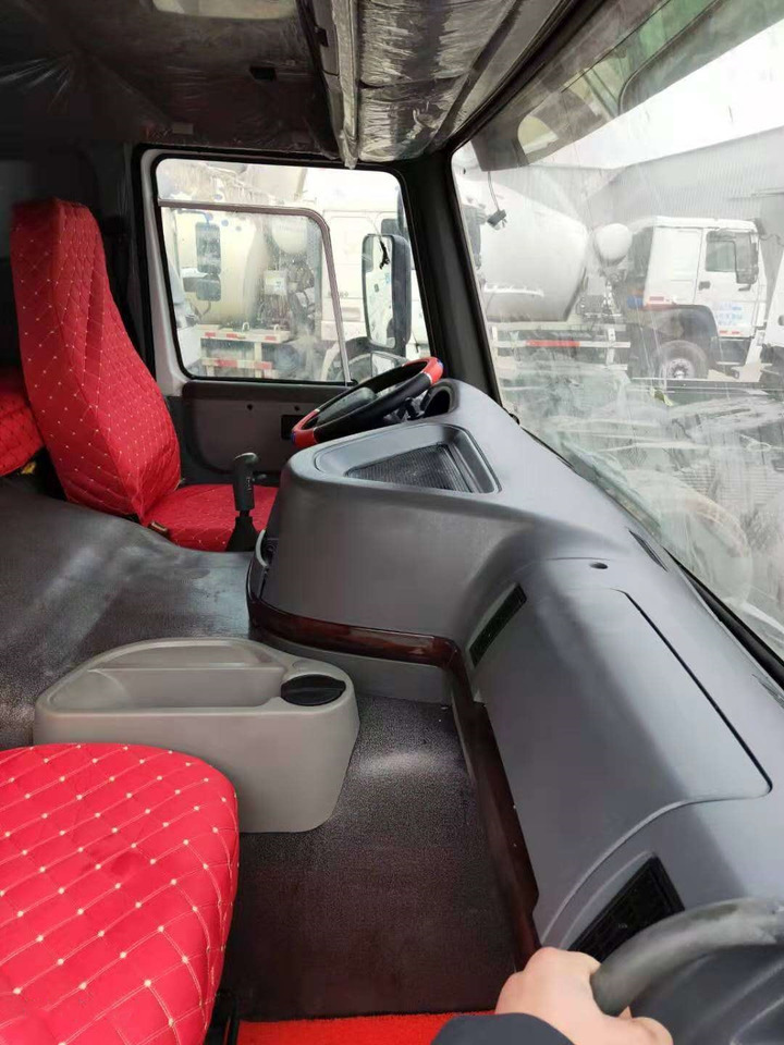 SINOTRUK HOWO - Tippbil lastbil: bild 4 SINOTRUK HOWO - Tippbil lastbil: bild 4