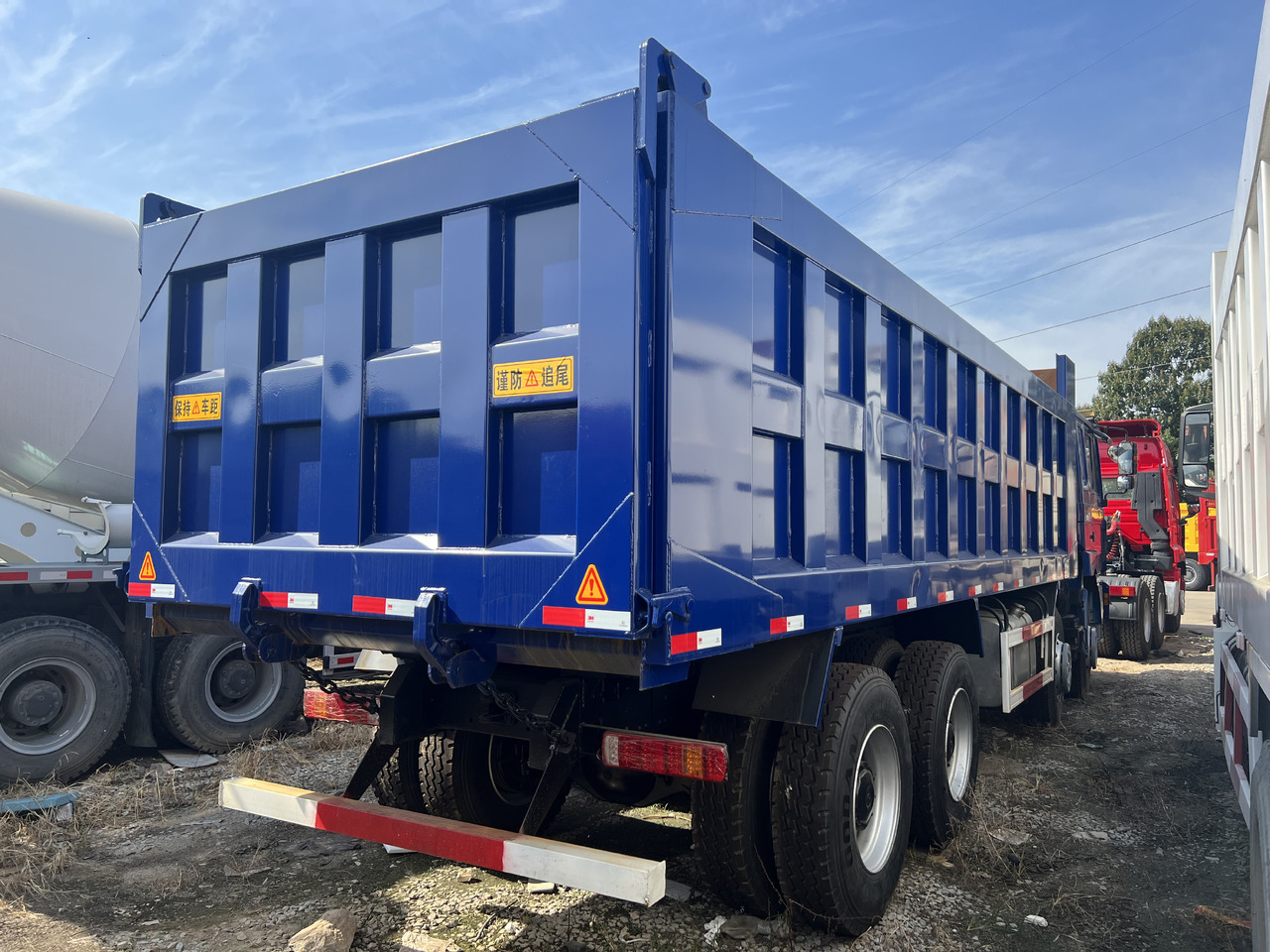 Shacman F3000 8x4 - Tippbil lastbil: bild 5 Shacman F3000 8x4 - Tippbil lastbil: bild 5