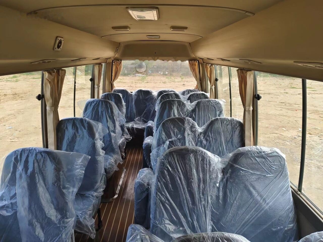 Toyota Coaster - Stadsbuss: bild 2 Toyota Coaster - Stadsbuss: bild 2