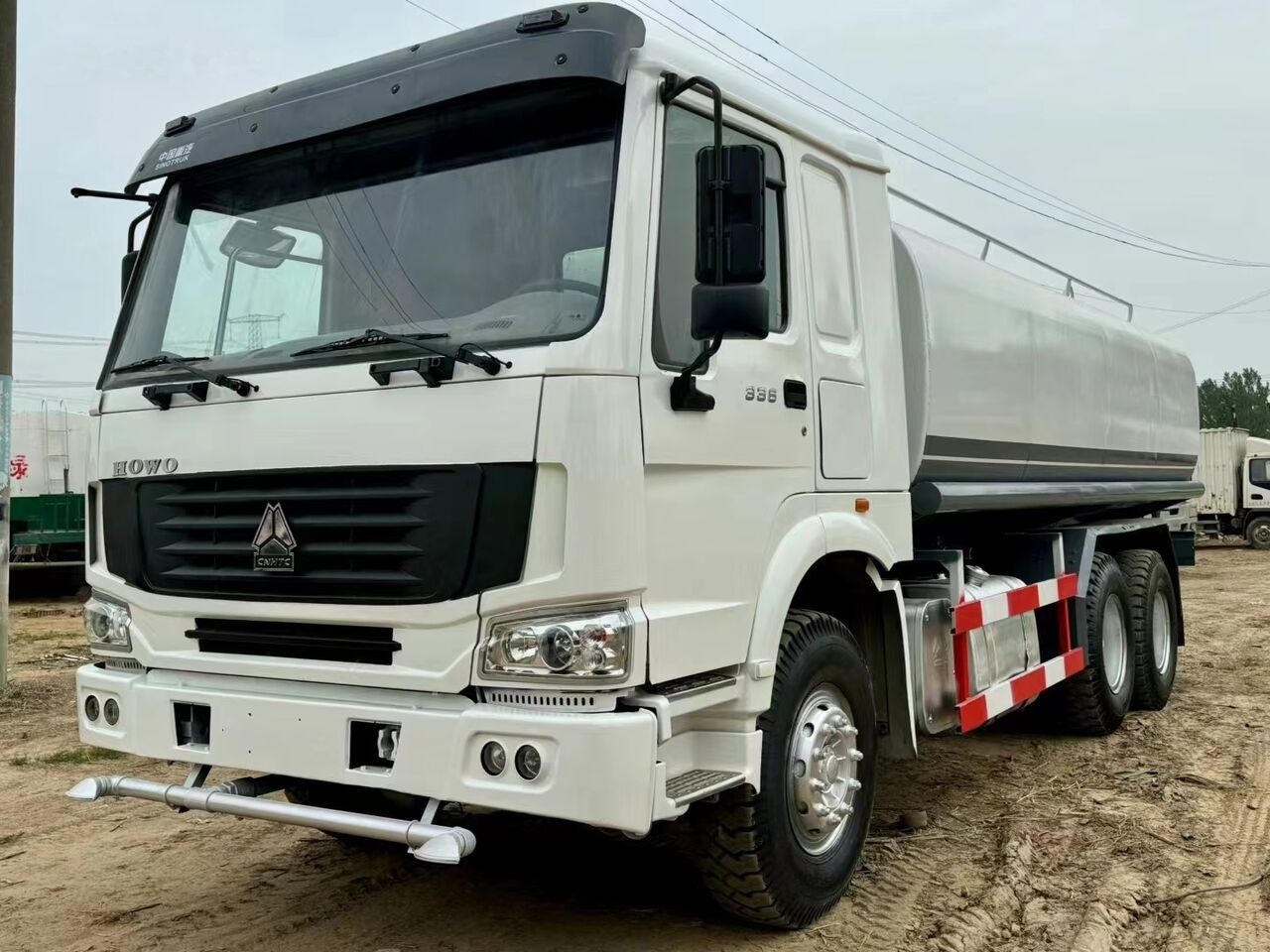 Sinotruk Howo 6*4 20cm³ - Utility/ Specialfordon: bild 1 Sinotruk Howo 6*4 20cm³ - Utility/ Specialfordon: bild 1