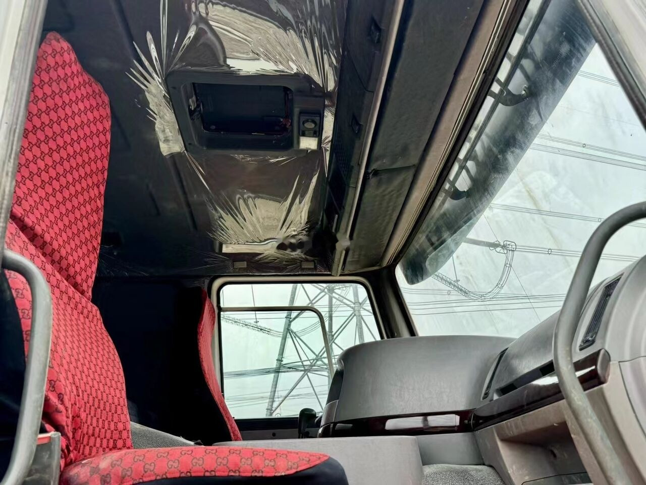 Sinotruk Howo 6*4 20cm³ - Utility/ Specialfordon: bild 2 Sinotruk Howo 6*4 20cm³ - Utility/ Specialfordon: bild 2