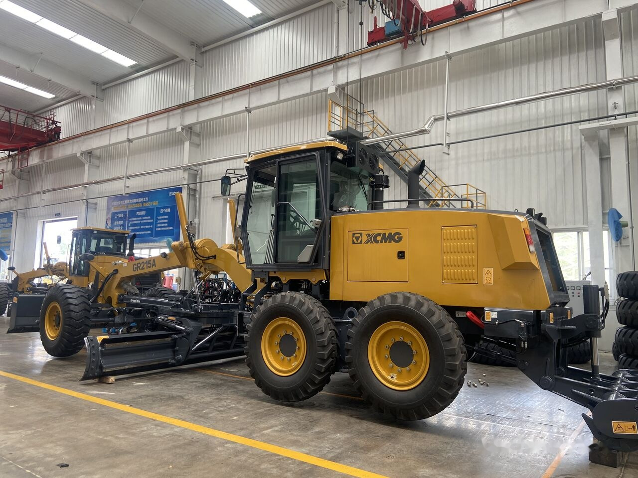 XCMG GR165 GR215 NEW - Väghyvel: bild 2 XCMG GR165 GR215 NEW - Väghyvel: bild 2