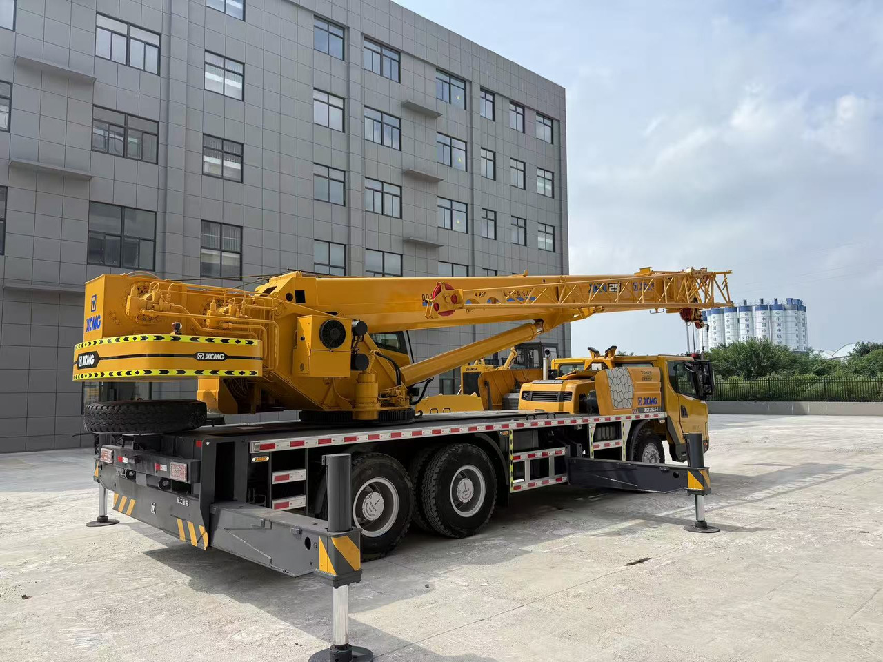 XCMG XCT25L5 - Kranbil: bild 4 XCMG XCT25L5 - Kranbil: bild 4