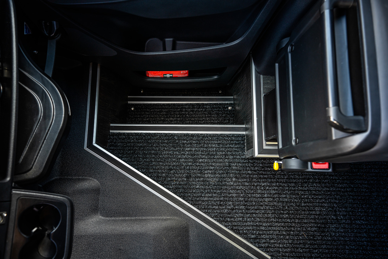 Mercedes-Benz New - Minibuss, Persontransport: bild 5 Mercedes-Benz New - Minibuss, Persontransport: bild 5