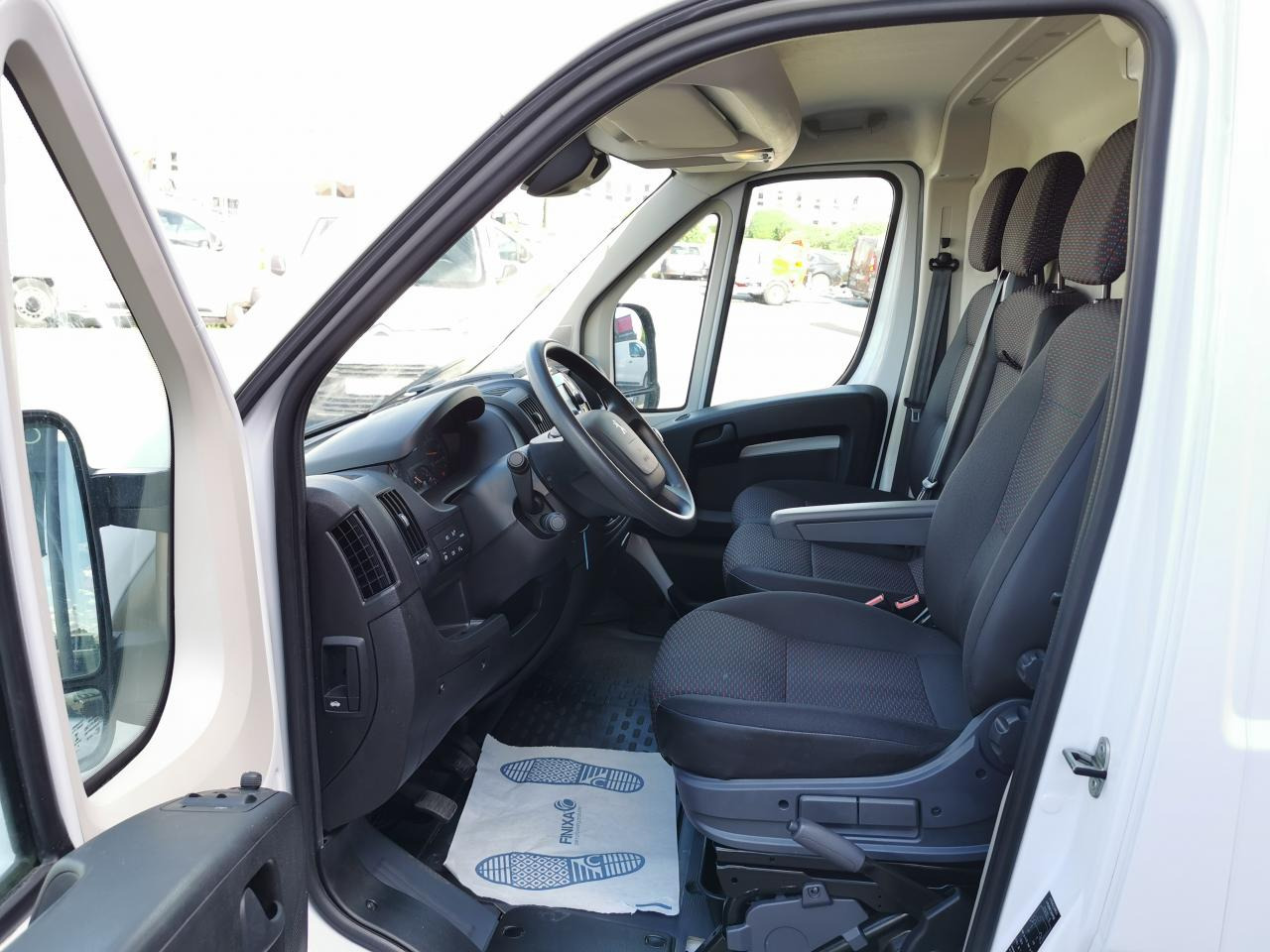 PEUGEOT BOXER 3T0 L2H2 2.2 HDI 140CH ASPHALT - Skåpbil: bild 5 PEUGEOT BOXER 3T0 L2H2 2.2 HDI 140CH ASPHALT - Skåpbil: bild 5