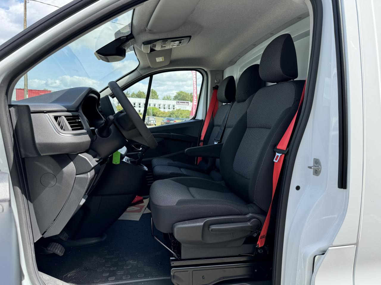 RENAULT Trafic L2H1 3000 Kg 2.0 Blue dCi - 150 2024 III FOURGON Fourgon Advance L2H1 PHASE 3 - Skåpbil: bild 5 RENAULT Trafic L2H1 3000 Kg 2.0 Blue dCi - 150 2024 III FOURGON Fourgon Advance L2H1 PHASE 3 - Skåpbil: bild 5