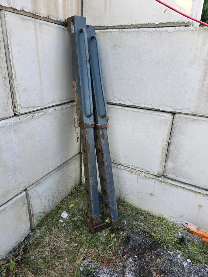 2x Stützen für Epoke Salzstreuer Schmidt Epoke Gmeiner Salzsilo Streuautomat Winterdienst - Sand-/ Saltspridare: bild 1 2x Stützen für Epoke Salzstreuer Schmidt Epoke Gmeiner Salzsilo Streuautomat Winterdienst - Sand-/ Saltspridare: bild 1