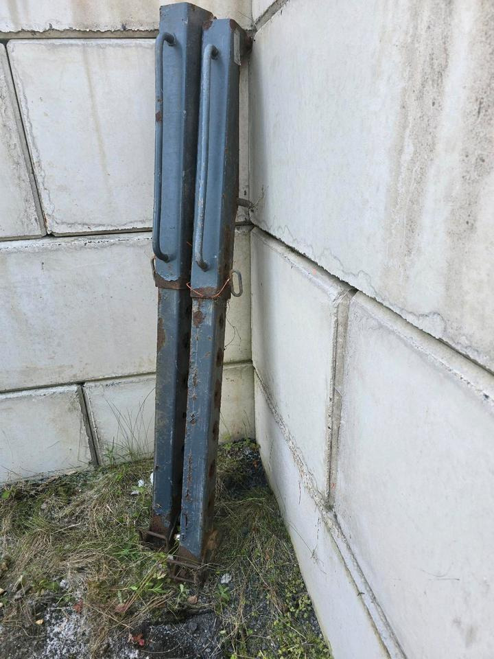 2x Stützen für Epoke Salzstreuer Schmidt Epoke Gmeiner Salzsilo Streuautomat Winterdienst - Sand-/ Saltspridare: bild 2 2x Stützen für Epoke Salzstreuer Schmidt Epoke Gmeiner Salzsilo Streuautomat Winterdienst - Sand-/ Saltspridare: bild 2