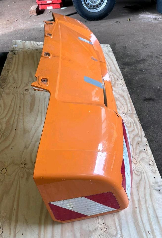 Motorhaube Unimog U 423 427 318 530 430 535 327 Mercedes-Benz 405 - Huv för Utility/ Specialfordon: bild 3 Motorhaube Unimog U 423 427 318 530 430 535 327 Mercedes-Benz 405 - Huv för Utility/ Specialfordon: bild 3