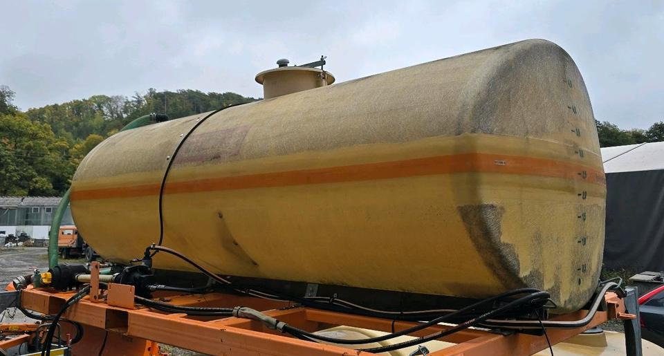 Mulag 5000FL 5m3 Wassertank Speidel Wasserfass für Unimog UGE UGN 405 U300 400 500 427 430 LKW Boschung wassertank Laugentank Bewässerung 5000liter LKW - Tankcontainer: bild 4 Mulag 5000FL 5m3 Wassertank Speidel Wasserfass für Unimog UGE UGN 405 U300 400 500 427 430 LKW Boschung wassertank Laugentank Bewässerung 5000liter LKW - Tankcontainer: bild 4