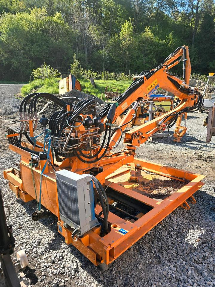 Mulag MHU 800 2013 Mähausleger Böschungsmäher Böschungsmulcher für Unimog 405 U 300 400 500 318 423 427 430 527 535 530 Mercedes-Benz - Armklippare: bild 1 Mulag MHU 800 2013 Mähausleger Böschungsmäher Böschungsmulcher für Unimog 405 U 300 400 500 318 423 427 430 527 535 530 Mercedes-Benz - Armklippare: bild 1