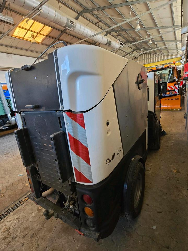 Nilfisk City Ranger 3500 Kehrmaschine Straßenkehrmaschine mit Schmidt Bediendisplay Hako Kehreinheit - Sopmaskin: bild 5 Nilfisk City Ranger 3500 Kehrmaschine Straßenkehrmaschine mit Schmidt Bediendisplay Hako Kehreinheit - Sopmaskin: bild 5