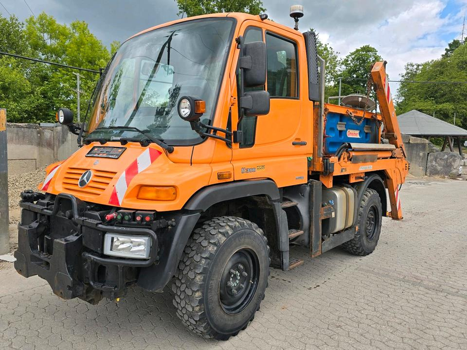 Unimog 405/10 U300 Bluetec 5 Mercedes-Benz U 300 UGE UGN mit Jotha Absetzkipper combi con 4518 Absetzer - Plogbil: bild 3 Unimog 405/10 U300 Bluetec 5 Mercedes-Benz U 300 UGE UGN mit Jotha Absetzkipper combi con 4518 Absetzer - Plogbil: bild 3