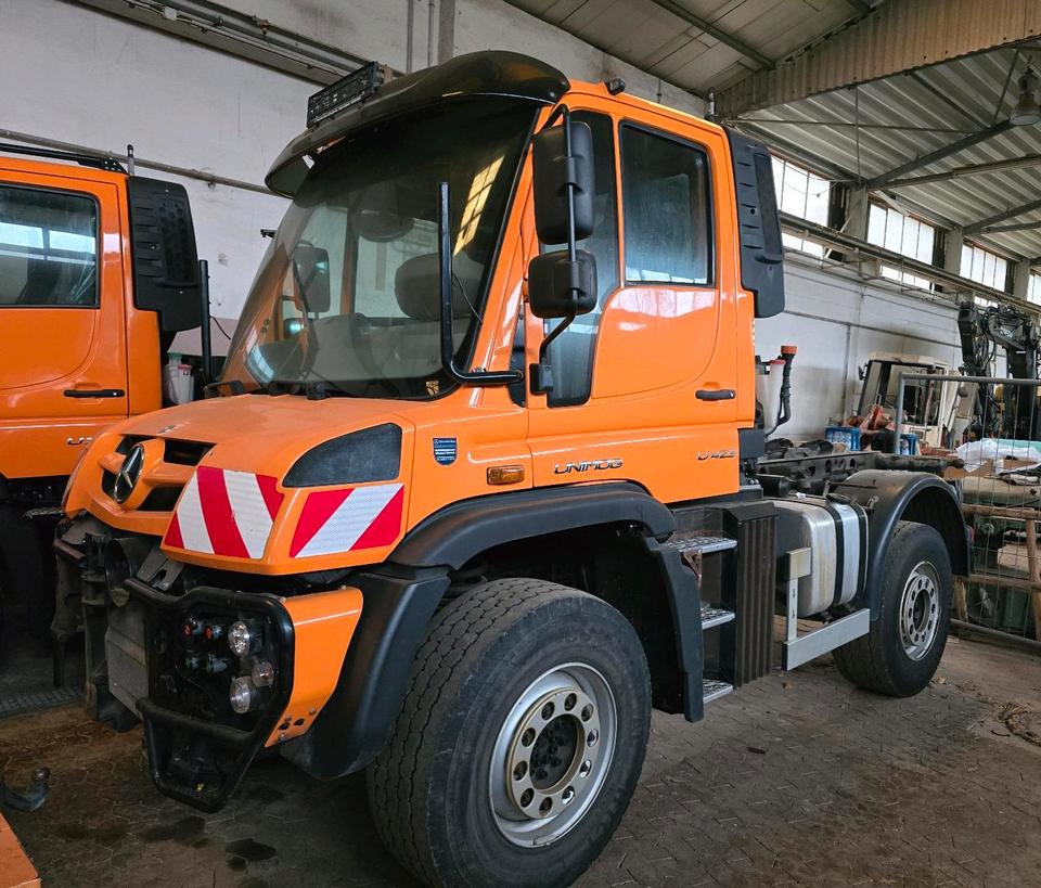 Unimog U423 EAS NKS-Z-UGE-43 Mercedes-Benz 405/10 405/12 UGE Mercedes-Benz U 318 323 327 423 427 429 430 EasyDrive Variopilot - Chassi lastbil, Utility/ Specialfordon: bild 1 Unimog U423 EAS NKS-Z-UGE-43 Mercedes-Benz 405/10 405/12 UGE Mercedes-Benz U 318 323 327 423 427 429 430 EasyDrive Variopilot - Chassi lastbil, Utility/ Specialfordon: bild 1
