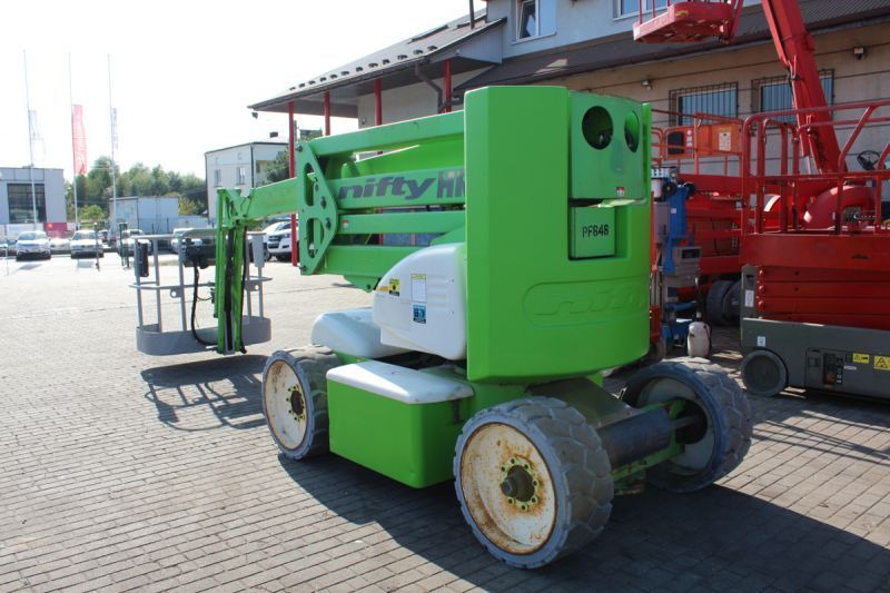 Podnośnik koszowy samojezdny Niftylift HR15 NDE bi-energy - Bomlift: bild 4 Podnośnik koszowy samojezdny Niftylift HR15 NDE bi-energy - Bomlift: bild 4