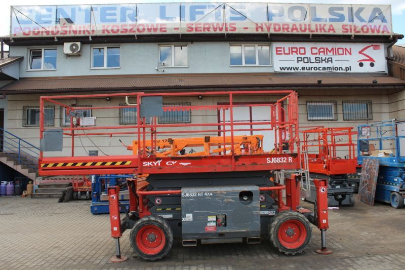 Podnośnik nożycowy 4x4 spalinowy 12 m Skyjack SJ6832RT - Saxlift: bild 5 Podnośnik nożycowy 4x4 spalinowy 12 m Skyjack SJ6832RT - Saxlift: bild 5