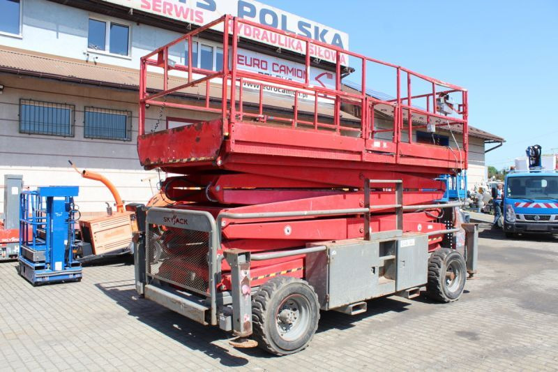 Podnośnik nożycowy 4x4 spalinowy 17 m Skyjack SJ9250 - Saxlift: bild 1 Podnośnik nożycowy 4x4 spalinowy 17 m Skyjack SJ9250 - Saxlift: bild 1
