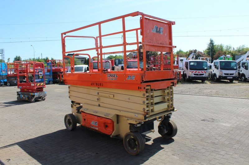Podnośnik nożycowy elektryczny 12 m JLG 3246 ES - Saxlift: bild 2 Podnośnik nożycowy elektryczny 12 m JLG 3246 ES - Saxlift: bild 2