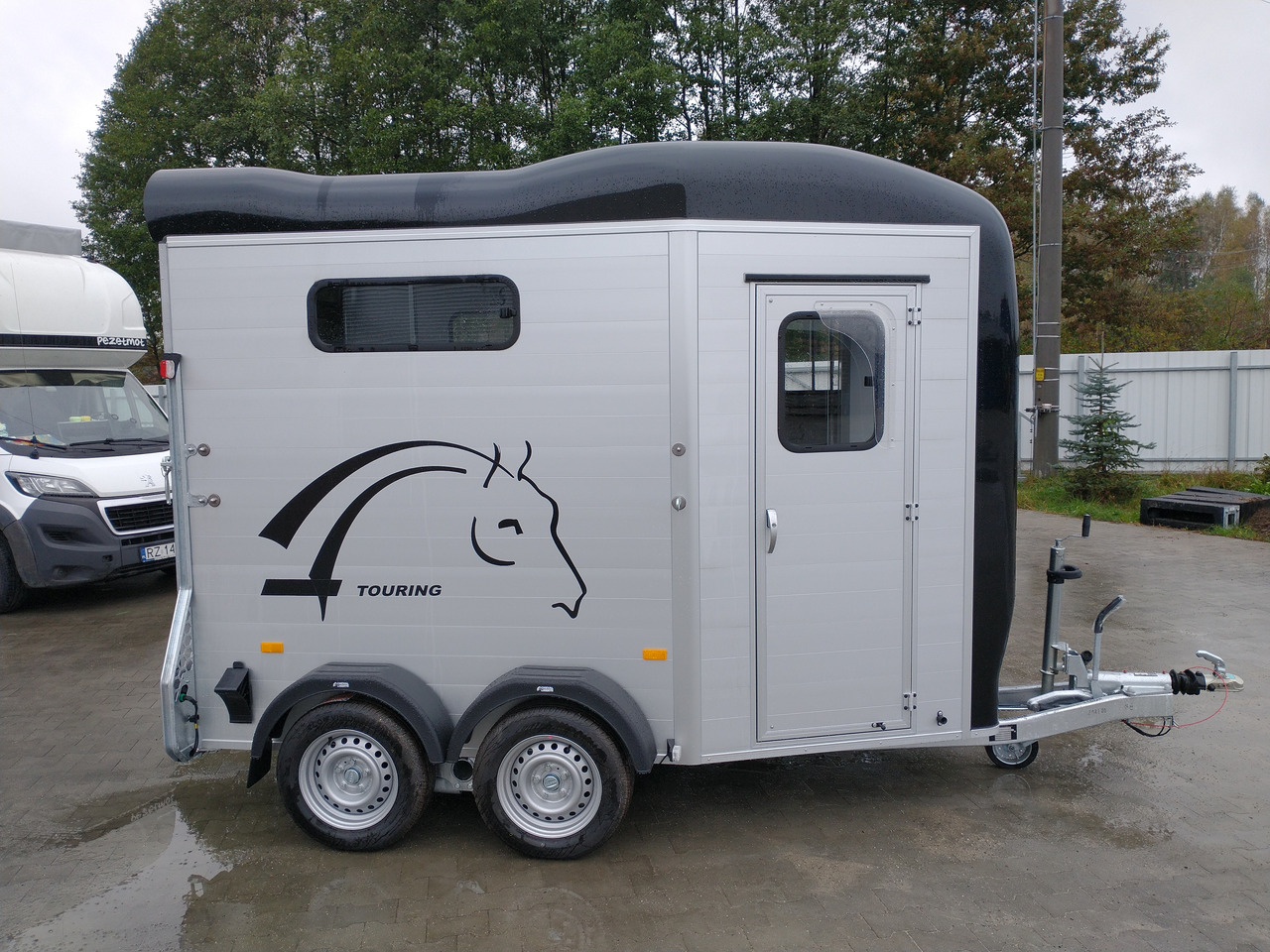 Cheval Liberté Touring Country + Siodlarnia, Debon - Hästsläp: bild 2 Cheval Liberté Touring Country + Siodlarnia, Debon - Hästsläp: bild 2